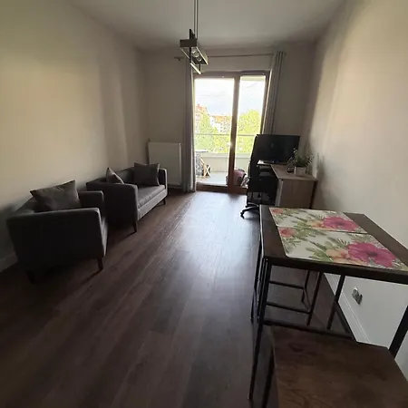 Apartamento Elegant Rytm Kabaty - Near Kabaty Metro Varsóvia